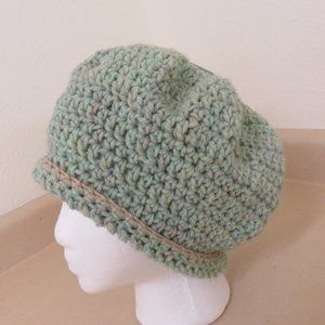EARTH TAPESTREES BRAND HAND CROCHETED HAT /MINT GR